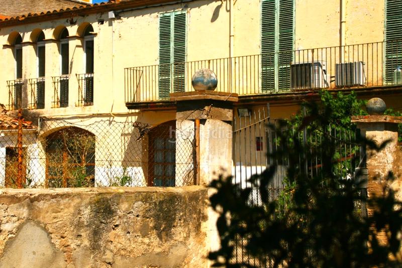 Foto f9213030-82c1-4bd6-b905-59fd49bbc885. Masía en carrer nou 2 casa pairal en parcel·la residencial a en Sant Pere Pescador