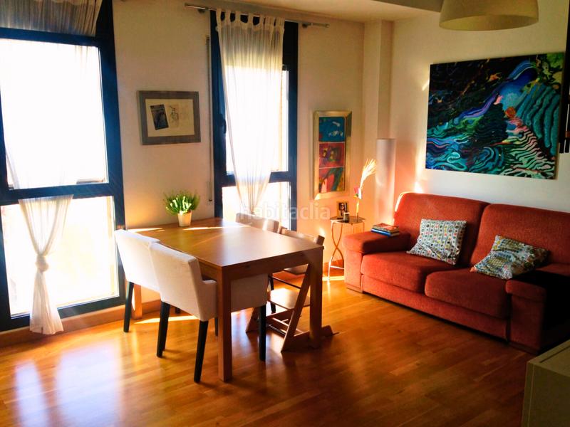 Foto 5e85c4e5-1e38-4c2b-9ac1-a4f0e0668953. Piso moderno de 2 habitaciones, parking y trastero en Girona