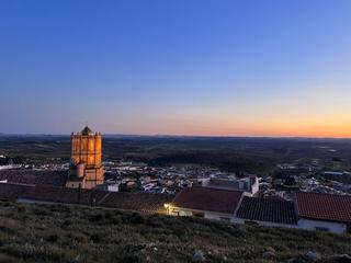 Casa a N/a. Casa en venta en hornachos, 4 dormitorios.