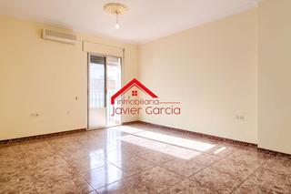 Pis a N/a. Piso en venta en centro, 3 dormitorios.