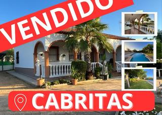 Masia a Constitucion 1. Cortijo en venta en centro, 4 dormitorios.