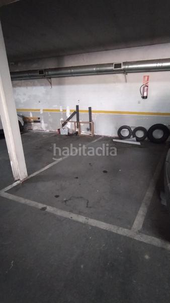 Foto eb738412-b09e-4f78-bde8-7ec306eb1411. Parking voiture dans Poble Nou Sabadell