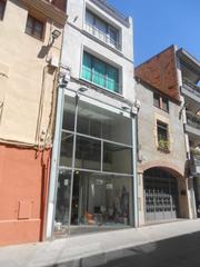 Casa  Carrer sant quirze. Edificio en centro de sabadell