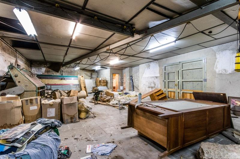 Foto e89787f5-9341-4715-8d32-ab272a7c30a8. Fabrikhalle in Sant Llorenç Savall