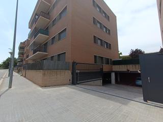 Aparcament cotxe a Sentmenat. Trastero y plaza de aparcamiento