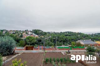 Terreny residencial  Avenida castellnou de. Solar edificable en rubí