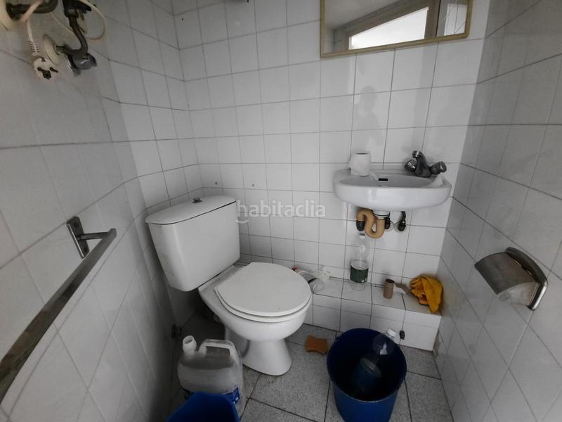 Foto 4e6cb8b8-acd6-421f-a8a4-a25ec004d35e. Locale commerciale in Instituts Granollers