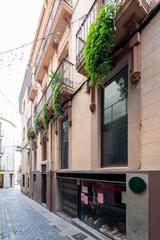 Edifici  Carrer sant tomas. Edifici  olot