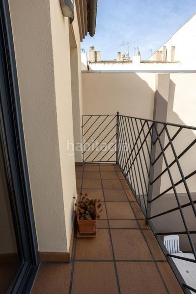 Foto d0b4f97e-3bbe-4bda-953e-429fbaae3bf1. Casa adosada unifamiliar adosada centre en Carretera de Roses-Fossos Figueres