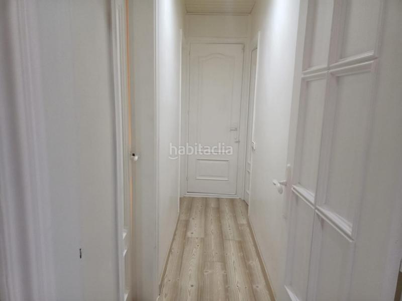 Foto 6563c799-83fc-4825-a365-861e153e96ee. Piso  en la Creu Alta ideal para inversiones en Sabadell