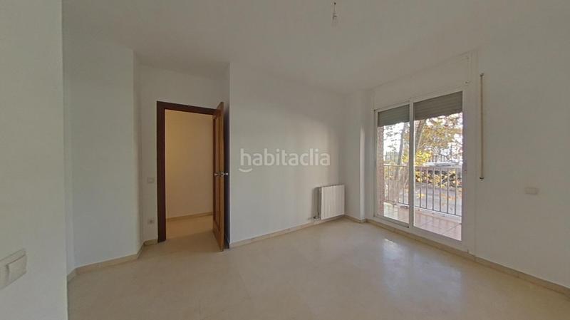 Foto 0a721ae9-84a7-47d5-89b1-27d370f681b8. Pis amb piscina a Eixample Sabadell