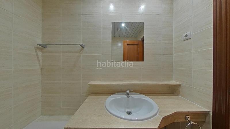 Foto 517ecc4f-d4ec-4e14-a463-672eb1f778ae. Pis amb piscina a Eixample Sabadell