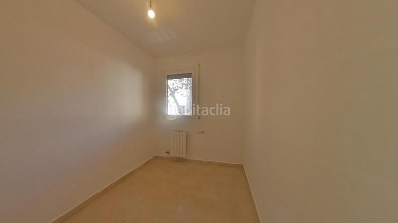 Foto b2e2ba70-8962-43ba-92d9-1aa1b7723978. Pis amb piscina a Eixample Sabadell