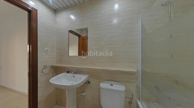 Foto c8ec50a4-7336-4f19-b6b0-fb0bd886edc8. Pis amb piscina a Eixample Sabadell
