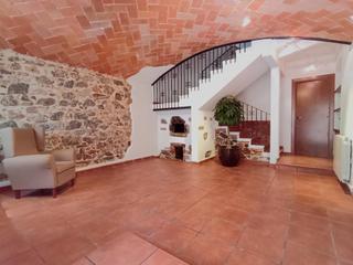 Maison jumelée à Poble - Casc Antic. Fantástica casa de estilo rústico en castellar del vallès