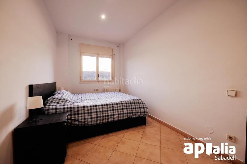 Foto cc2f08dd-ddba-4183-912d-1387bc55a146. Piso  zona centre en Sentmenat