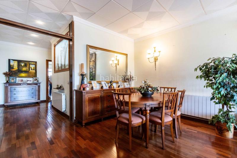 Foto ed18e0ee-6886-4e53-a3b4-8495a92d4bd6. Casa amplia casa con gran terraza con garage en Covadonga Sabadell