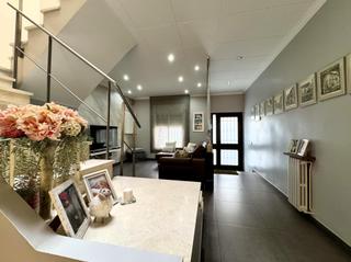 Casa en Creu Alta. Vive en la creu alta! casa de 163m2 con patio, parking y eficien