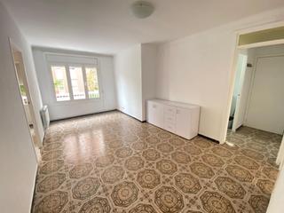 Lloguer Pis  Carrer picañol de. Piso totalmente exterior