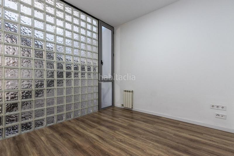 Foto 1767a39a-584d-4fee-9456-56c26b7aec99. Casa con riscaldamento parcheggio in Centre Sabadell