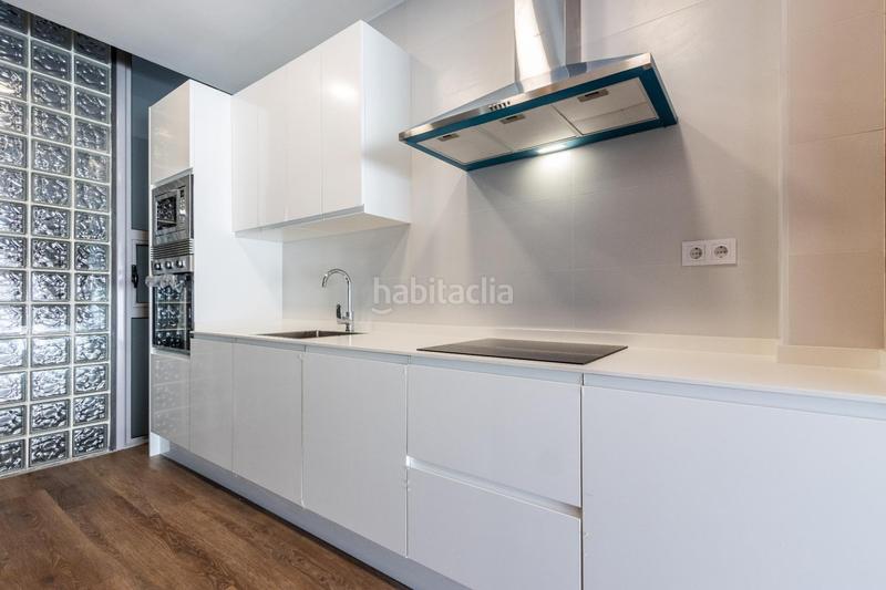 Foto b3828dad-0b20-438b-957d-c67f6861cdd3. Casa con riscaldamento parcheggio in Centre Sabadell