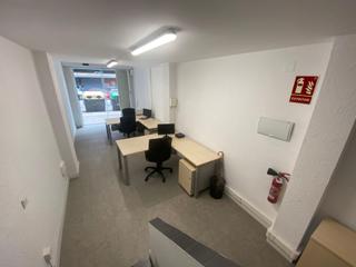 Location Bureau  Carrer de sol i padrís. Local en dos plantas ideal para tu negocio