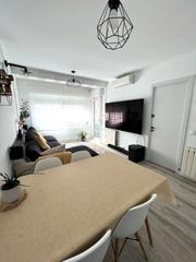 Etagenwohnung in Concòrdia. Estupendo piso reformado con ascensor