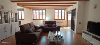 Location Appartement à Sant Llorenç Savall. Pis seminou amb balcó i plaça de pk