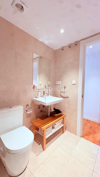 Foto 4701f0a0-cda1-4861-8750-2c7df3d43b3c. Planta baixa amb calefacció aparcament piscina a Castellar del Vallès