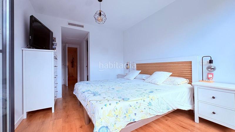 Foto 4d773f2e-144e-478c-a888-9d636c37862f. Planta baixa amb calefacció aparcament piscina a Castellar del Vallès