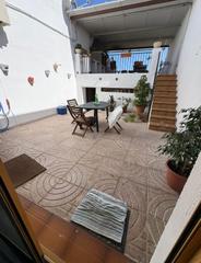 Casa en Poble Nou. Casa para disfrutar en familia