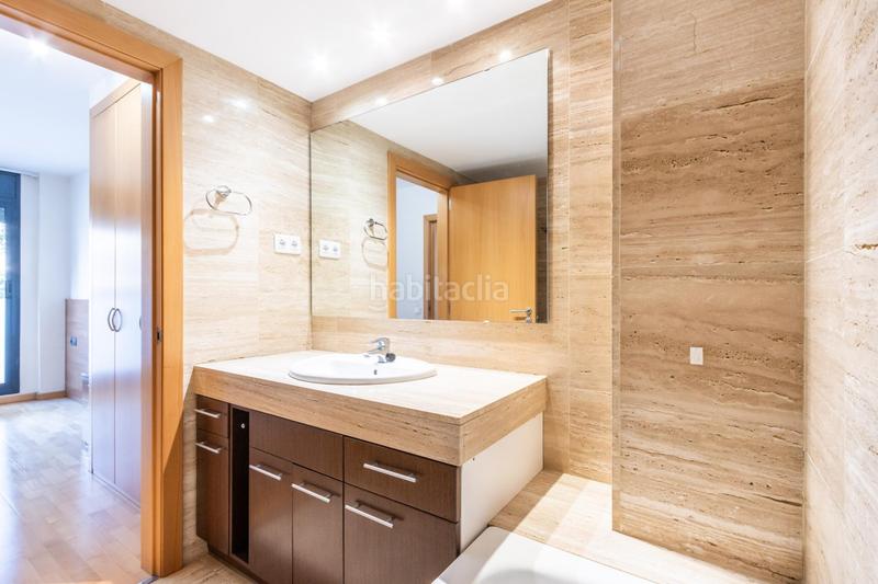 Foto 0adc3970-1a63-43aa-a0a3-34976ded993a. Etagenwohnung mit heizung parking in Centre Sabadell