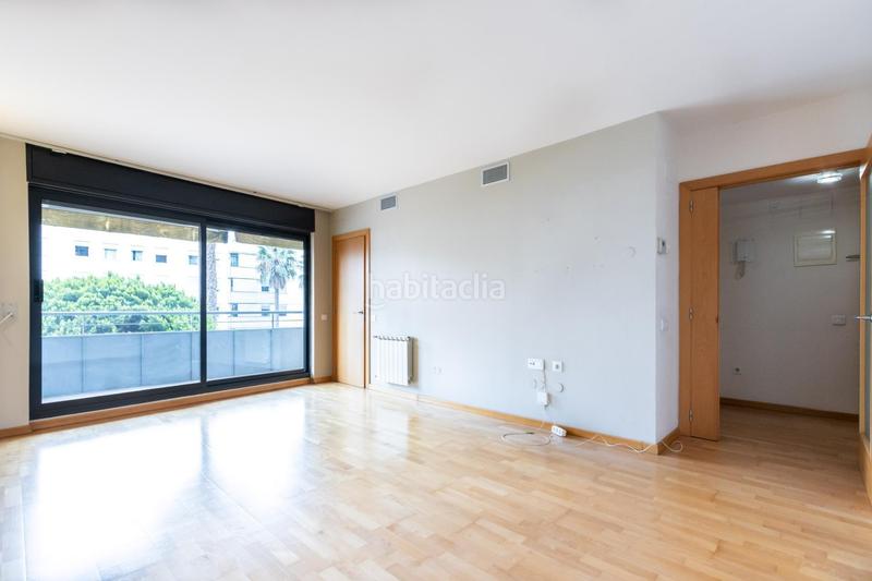 Foto a79e3ef5-63c5-4109-b0da-d99289118000. Etagenwohnung mit heizung parking in Centre Sabadell