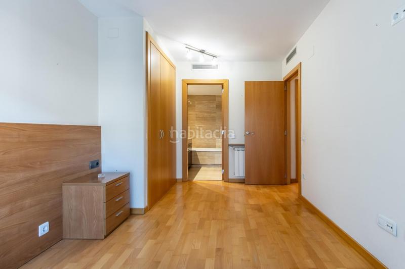 Foto d86fe46d-2467-486f-ae53-5538835bb407. Etagenwohnung mit heizung parking in Centre Sabadell