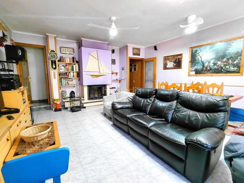 Foto 29f57ebd-ba8a-47f1-a37e-cc7d292a2118. Maison jumelée avec parking dans Sentmenat