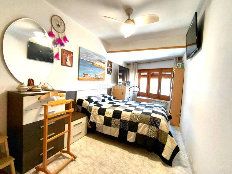 Foto c3465b57-9452-459b-9e9b-ab6a3a925753. Maison jumelée avec parking dans Sentmenat