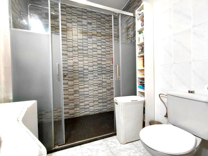 Foto d41937f5-6259-426a-9623-d4e4f7a04097. Maison jumelée avec parking dans Sentmenat