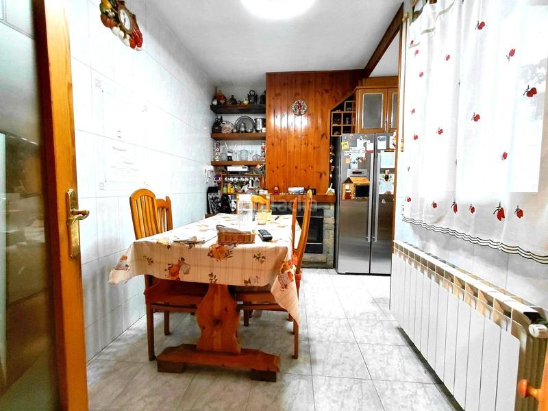 Foto fa697849-e159-44d5-851d-7cd16ec9730b. Maison jumelée avec parking dans Sentmenat