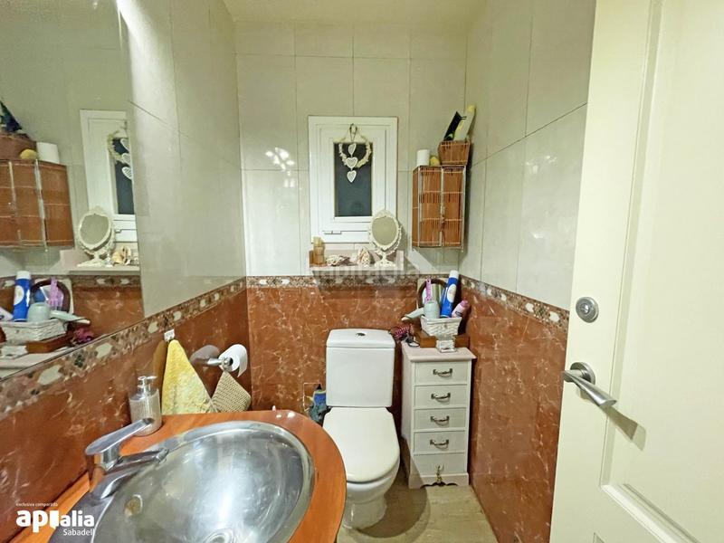 Foto 0fb80ffe-f33a-47f7-8b51-152b18949a24. Semi detached house with parking in Ca n'Oriac Sabadell