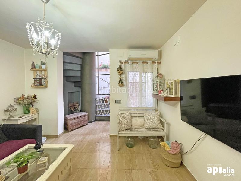 Foto 3fc5a051-1261-4c12-87dc-a8f54374ba01. Semi detached house with parking in Ca n'Oriac Sabadell