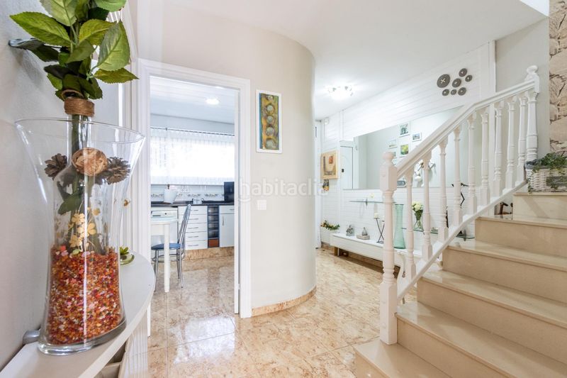 Foto e8000d30-3f22-4bb2-bf6f-a00300607ea8. Casa amb aparcament a Les Arenes - La Grípia - Can Montllor Terrassa