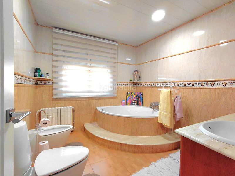 Foto 9695c32e-39e9-4178-91ef-e53ad77f63e5. Casa amb calefacció aparcament a Polinyà