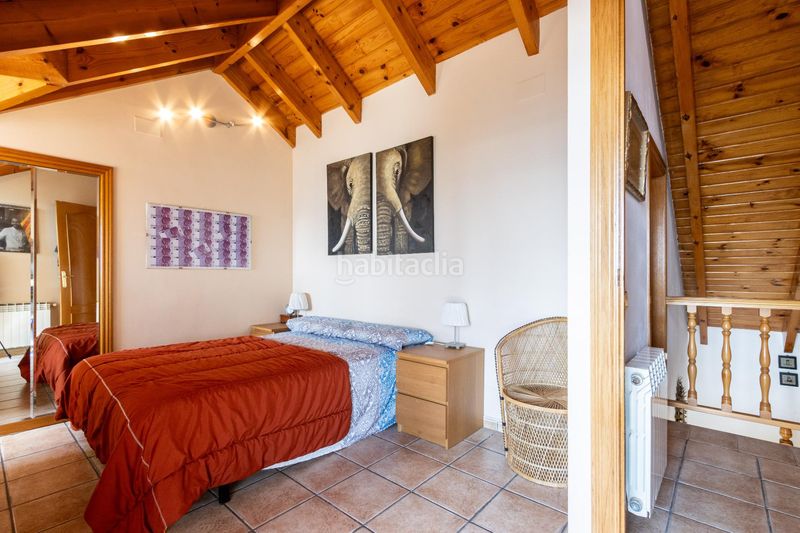 Foto 76ffccec-ef3d-4ebe-975a-bc0d9c3a108c. Casa amb aparcament a Corbera de Llobregat