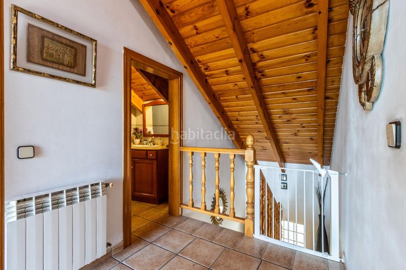 Foto 8136c31d-118d-4652-93e2-7ffadfb9b7a1. Casa amb aparcament a Corbera de Llobregat