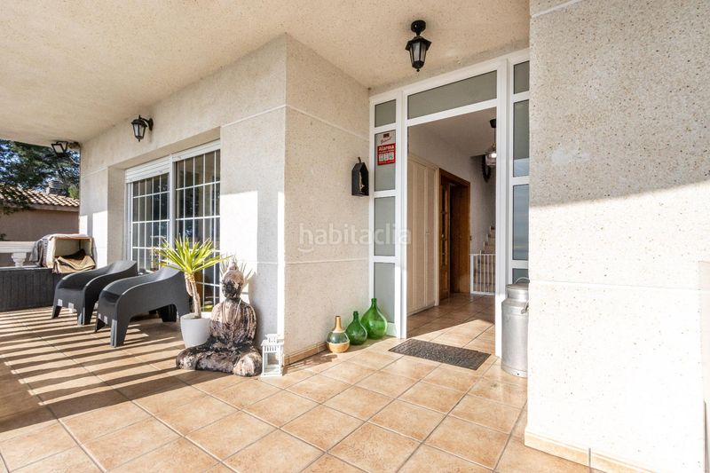 Foto ca1c4094-0c23-491b-a1de-90a4b321bdde. Casa amb aparcament a Corbera de Llobregat