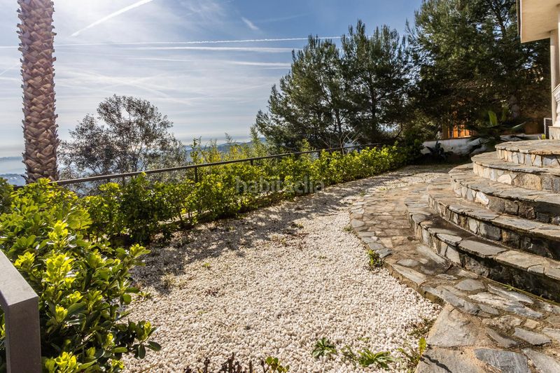 Foto e8b08c9b-8af6-40da-ade6-f4f38e2d3fd3. Casa amb aparcament a Corbera de Llobregat