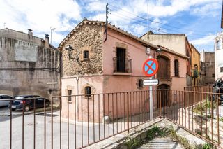 Casa a Sant Lloren� Savall. Casa catalogada y exclusiva en el centro de sant lloren� savall