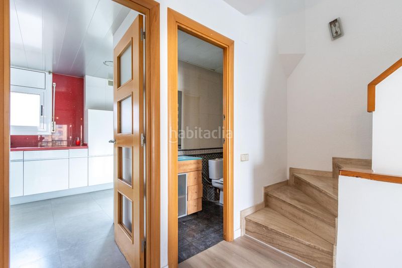 Foto 083b924f-9ae8-46ea-ba79-411255588c7a. Casa adossada amb calefacció aparcament a Polinyà