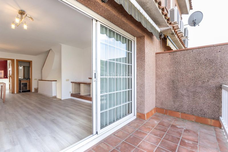 Foto ceb67591-0076-4658-ba0b-d57860b36a7c. Casa adossada amb calefacció aparcament a Polinyà