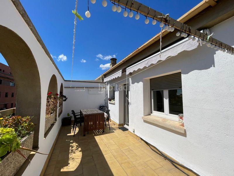 Foto 6c22789a-c23a-4b67-a25a-5191ade5b043. Casa amb calefacció aparcament a Gràcia Sabadell